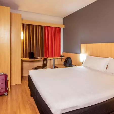 Ibis Petrolina Hotel Exterior photo